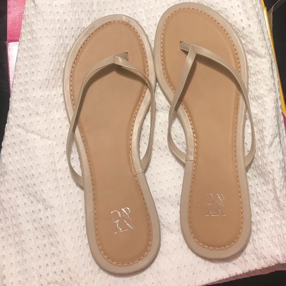 Shoes Shoes